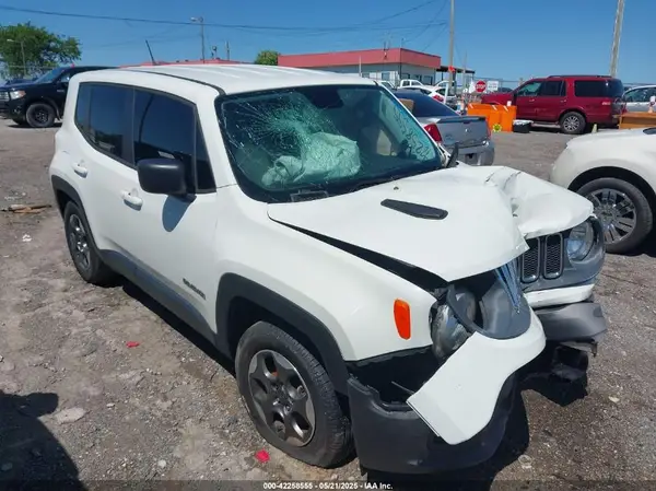 ZACCJAAT7GPD50576 2016 JEEP RENEGADE - Image 1