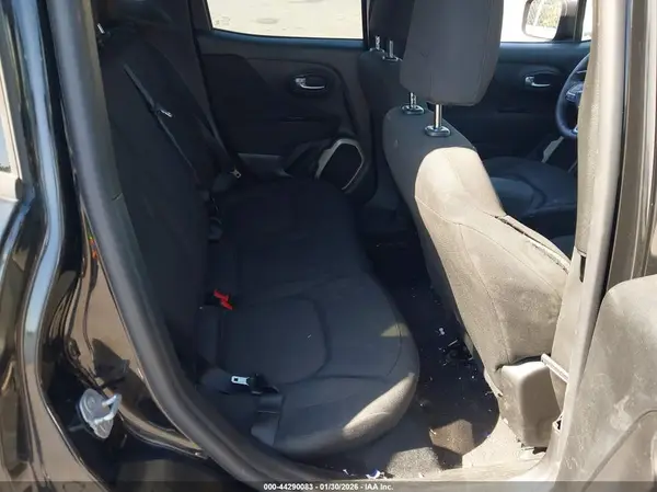 ZACCJAAT7GPD68964 2016 JEEP RENEGADE - Image 8