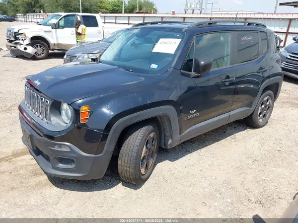 ZACCJAAT7GPD73002 2016 JEEP RENEGADE - Image 2