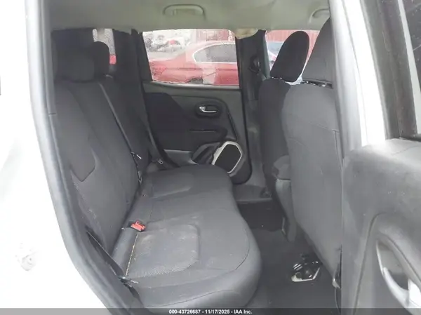 ZACCJAAT9GPC71023 2016 JEEP RENEGADE - Image 8