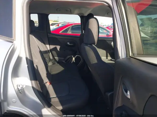 ZACCJAAT9GPD73485 2016 JEEP RENEGADE - Image 8