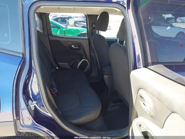 ZACCJAATXGPC64159 2016 JEEP RENEGADE - Image 8