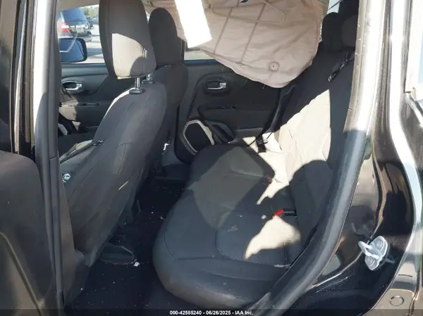 ZACCJAATXGPD51995 2016 JEEP RENEGADE - Image 8