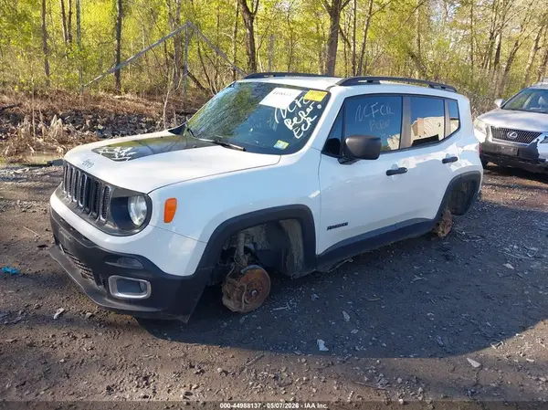 ZACCJAAW3GPE32802 2016 JEEP RENEGADE - Image 2
