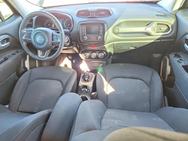 ZACCJAAW7GPD84608 2016 JEEP RENEGADE - Image 8