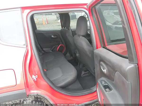 ZACCJAAW8GPC42543 2016 JEEP RENEGADE - Image 8