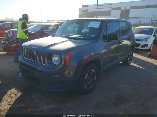 ZACCJAAW8GPC63201 2016 JEEP RENEGADE - Image 2