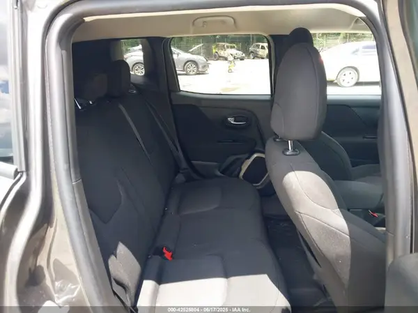 ZACCJABB0HPG33280 2017 JEEP RENEGADE - Image 8