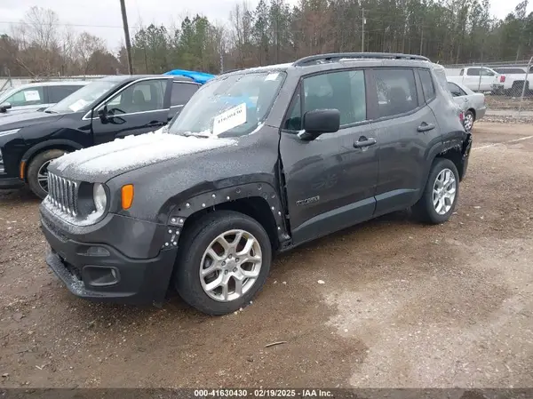 ZACCJABB0JPG70206 2018 JEEP RENEGADE - Image 2