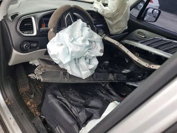 ZACCJABB0JPH07657 2018 JEEP RENEGADE - Image 8