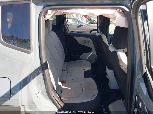 ZACCJABB0JPH31702 2018 JEEP RENEGADE - Image 8