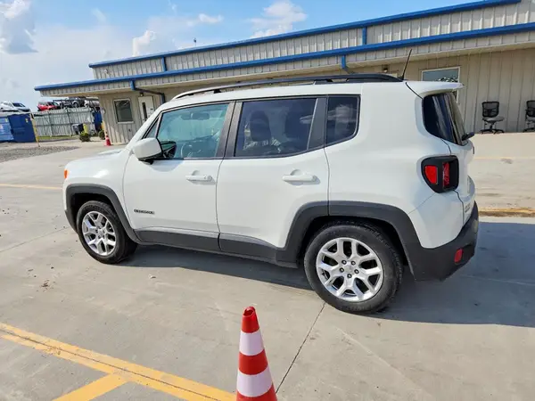 ZACCJABB0JPH38388 2018 JEEP RENEGADE - Image 2