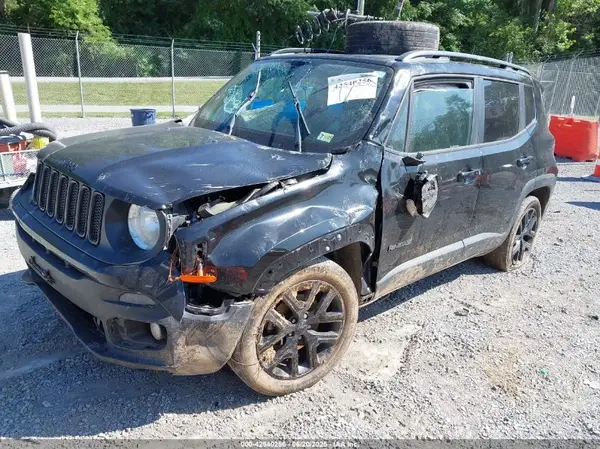 ZACCJABB0JPJ07945 2018 JEEP RENEGADE - Image 2