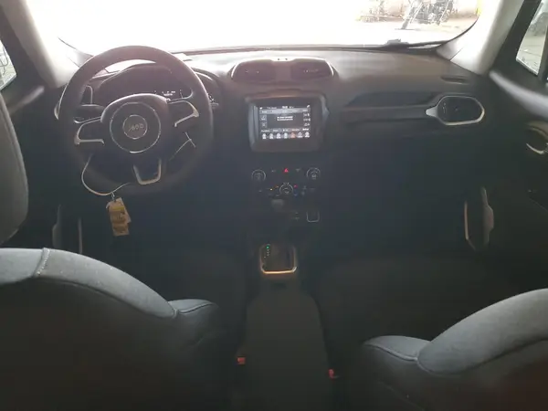 ZACCJABB0JPJ26379 2018 JEEP RENEGADE - Image 8