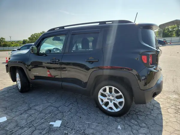 ZACCJABB0JPJ33588 2018 JEEP RENEGADE - Image 2