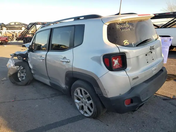 ZACCJABB0JPJ35339 2018 JEEP RENEGADE - Image 2