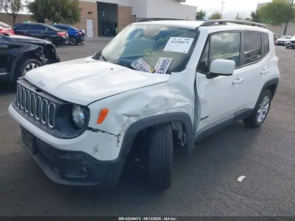 ZACCJABB0JPJ58037 2018 JEEP RENEGADE - Image 2