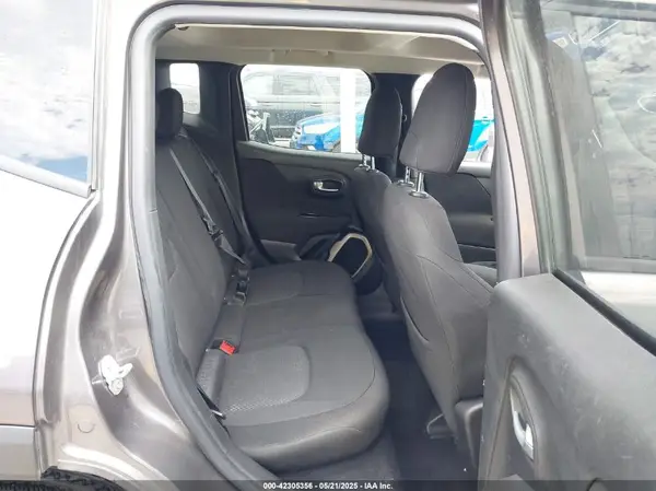 ZACCJABB1HPE56948 2017 JEEP RENEGADE - Image 8