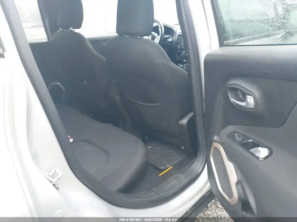ZACCJABB1HPF16811 2017 JEEP RENEGADE - Image 8