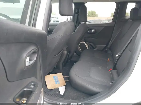 ZACCJABB1HPF34421 2017 JEEP RENEGADE - Image 8