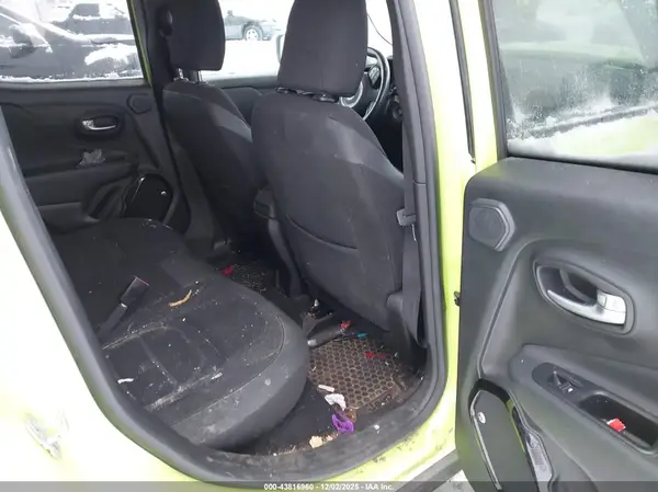 ZACCJABB1HPF44589 2017 JEEP RENEGADE - Image 8
