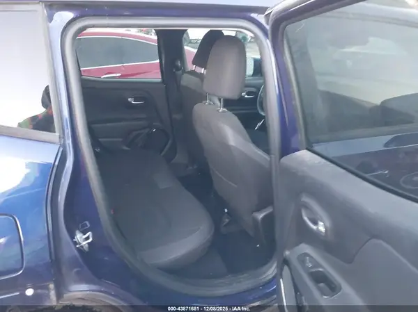 ZACCJABB1HPF76541 2017 JEEP RENEGADE - Image 8