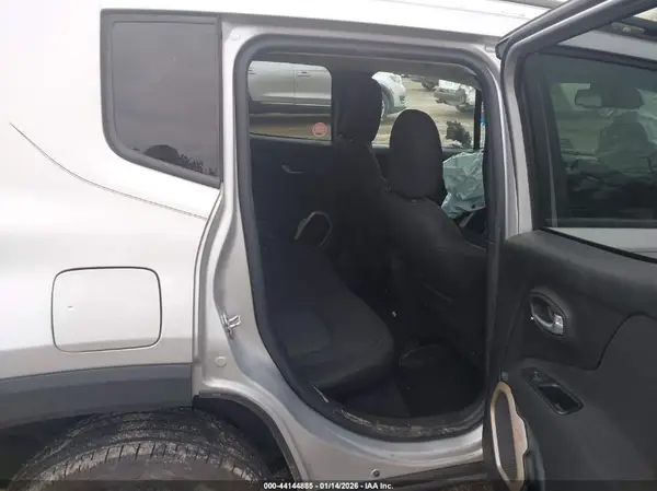 ZACCJABB1HPG33322 2017 JEEP RENEGADE - Image 8