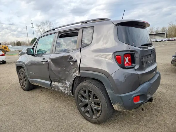 ZACCJABB1JPG69128 2018 JEEP RENEGADE - Image 2