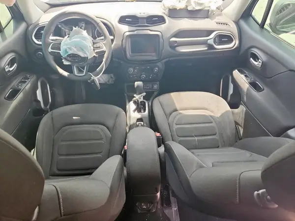 ZACCJABB1JPH10681 2018 JEEP RENEGADE - Image 8
