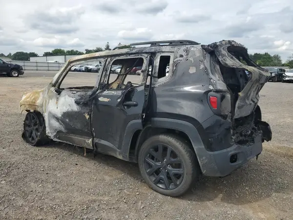 ZACCJABB1JPH17114 2018 JEEP RENEGADE - Image 2