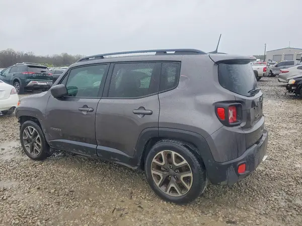 ZACCJABB1JPH58004 2018 JEEP RENEGADE - Image 2