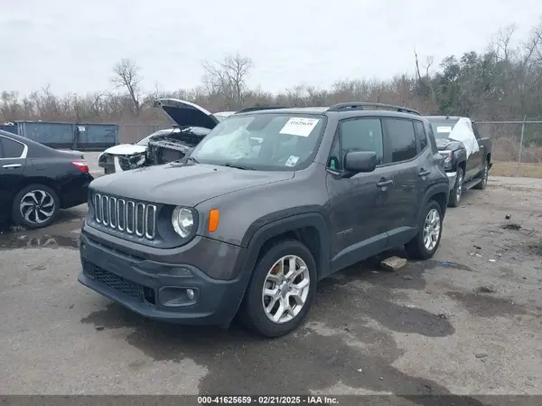 ZACCJABB1JPH61369 2018 JEEP RENEGADE - Image 2