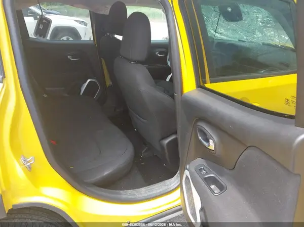 ZACCJABB1JPH62005 2018 JEEP RENEGADE - Image 8