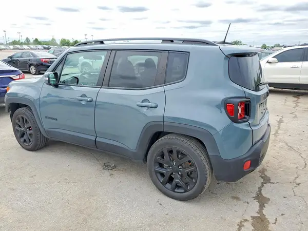 ZACCJABB1JPH62845 2018 JEEP RENEGADE - Image 2