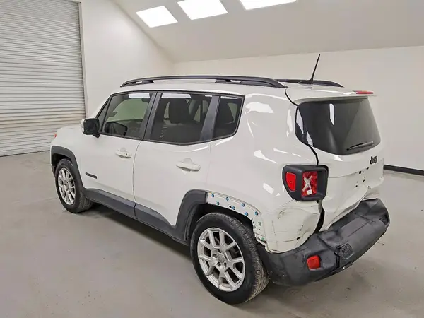 ZACCJABB1JPJ09736 2018 JEEP RENEGADE - Image 2