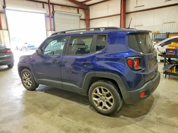 ZACCJABB1JPJ10692 2018 JEEP RENEGADE - Image 2