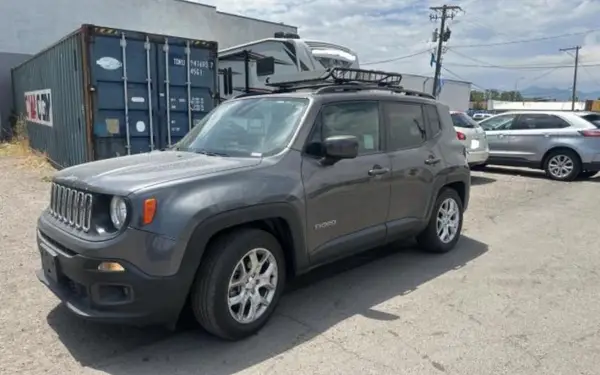ZACCJABB1JPJ13172 2018 JEEP RENEGADE - Image 2