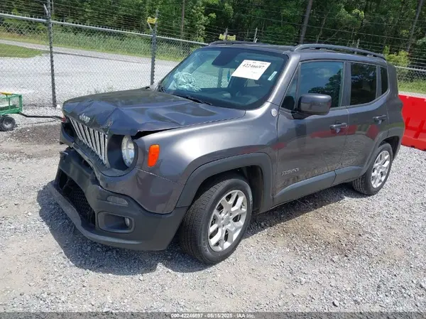 ZACCJABB1JPJ31865 2018 JEEP RENEGADE - Image 2