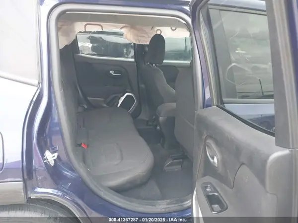 ZACCJABB1JPJ34670 2018 JEEP RENEGADE - Image 8