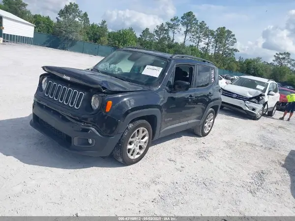 ZACCJABB1JPJ49394 2018 JEEP RENEGADE - Image 2
