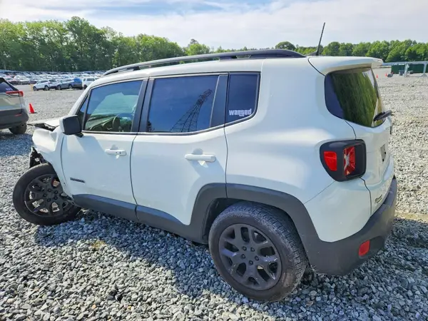 ZACCJABB1JPJ58421 2018 JEEP RENEGADE - Image 2