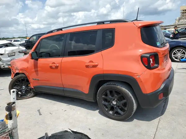 ZACCJABB1JPJ61755 2018 JEEP RENEGADE - Image 2