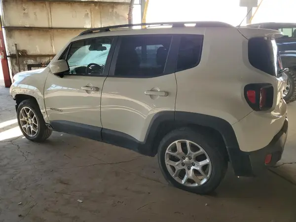 ZACCJABB2HPF78167 2017 JEEP RENEGADE - Image 2