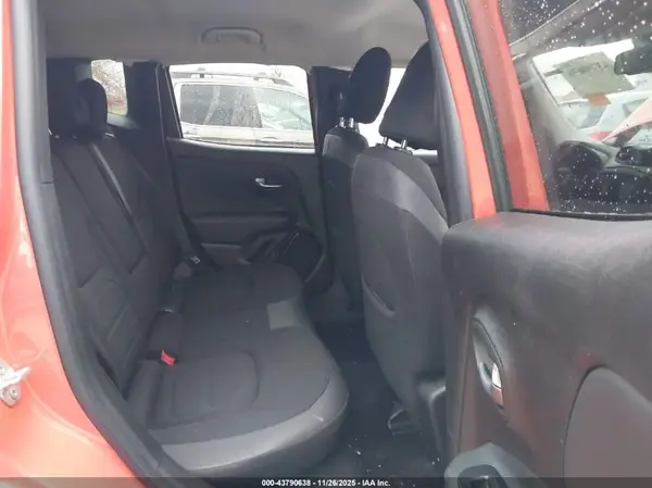 ZACCJABB2HPG19784 2017 JEEP RENEGADE - Image 8