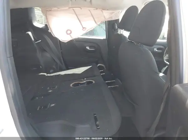 ZACCJABB2HPG48279 2017 JEEP RENEGADE - Image 8