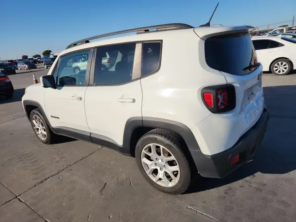 ZACCJABB2HPG61274 2017 JEEP RENEGADE - Image 2