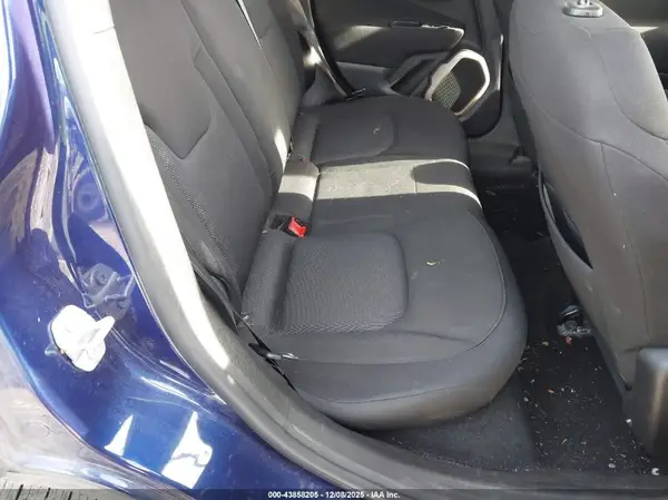 ZACCJABB2HPG66345 2017 JEEP RENEGADE - Image 8