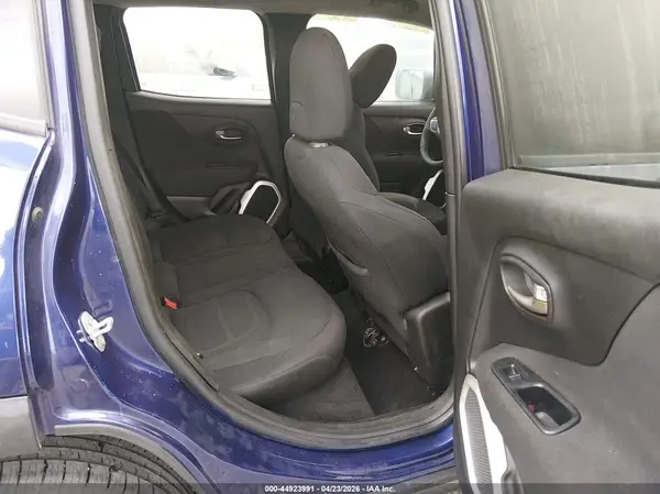 ZACCJABB2JPH13475 2018 JEEP RENEGADE - Image 8