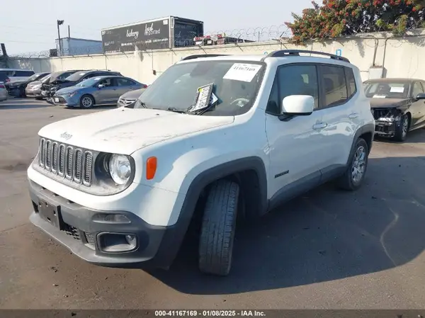 ZACCJABB2JPH27084 2018 JEEP RENEGADE - Image 2