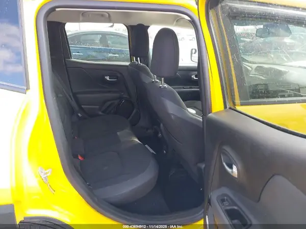 ZACCJABB2JPH42801 2018 JEEP RENEGADE - Image 8